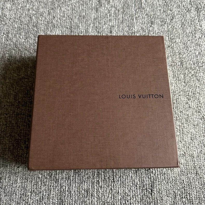 Louis Vuitton Louis Vuitton Patent leather red logo ladies belt belt Size ONE SIZE - 7 Thumbnail
