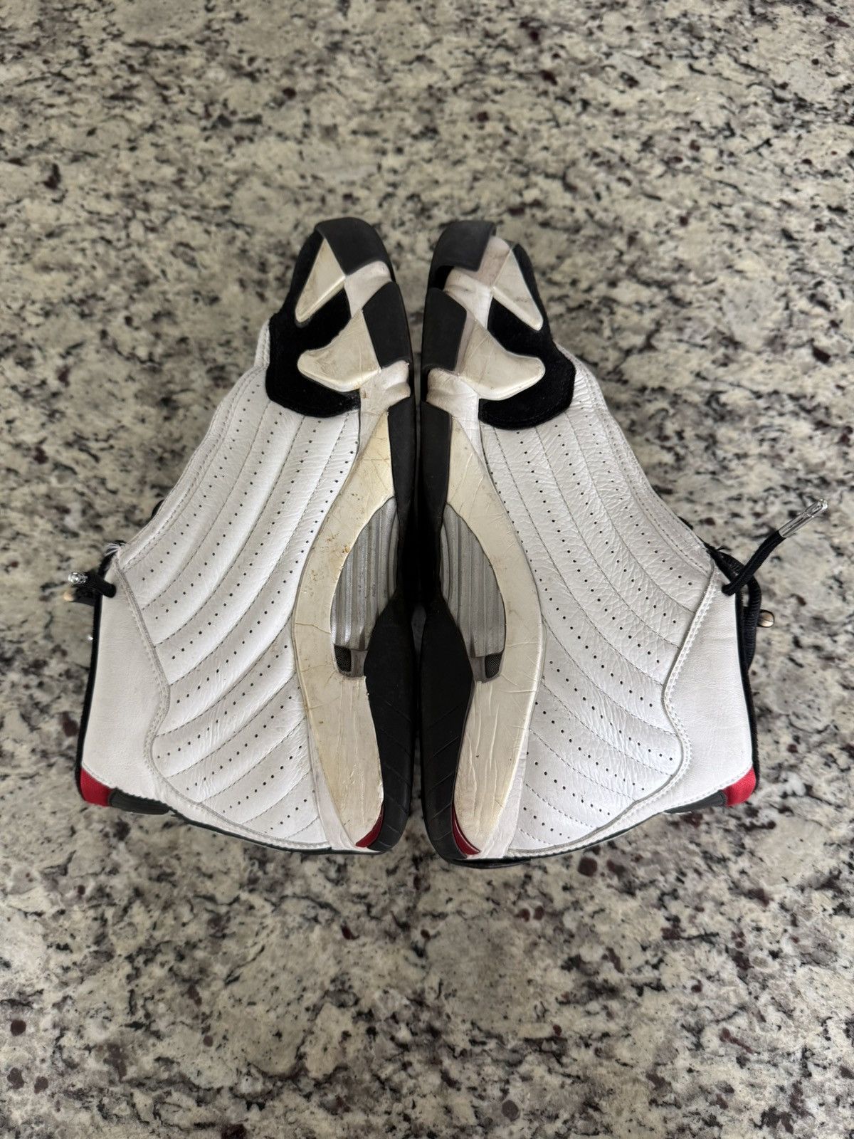 Jordan Brand Jordan 14 Retro “Black Toe” 2006 Size US 8.5 / EU 41-42 - 8 Thumbnail