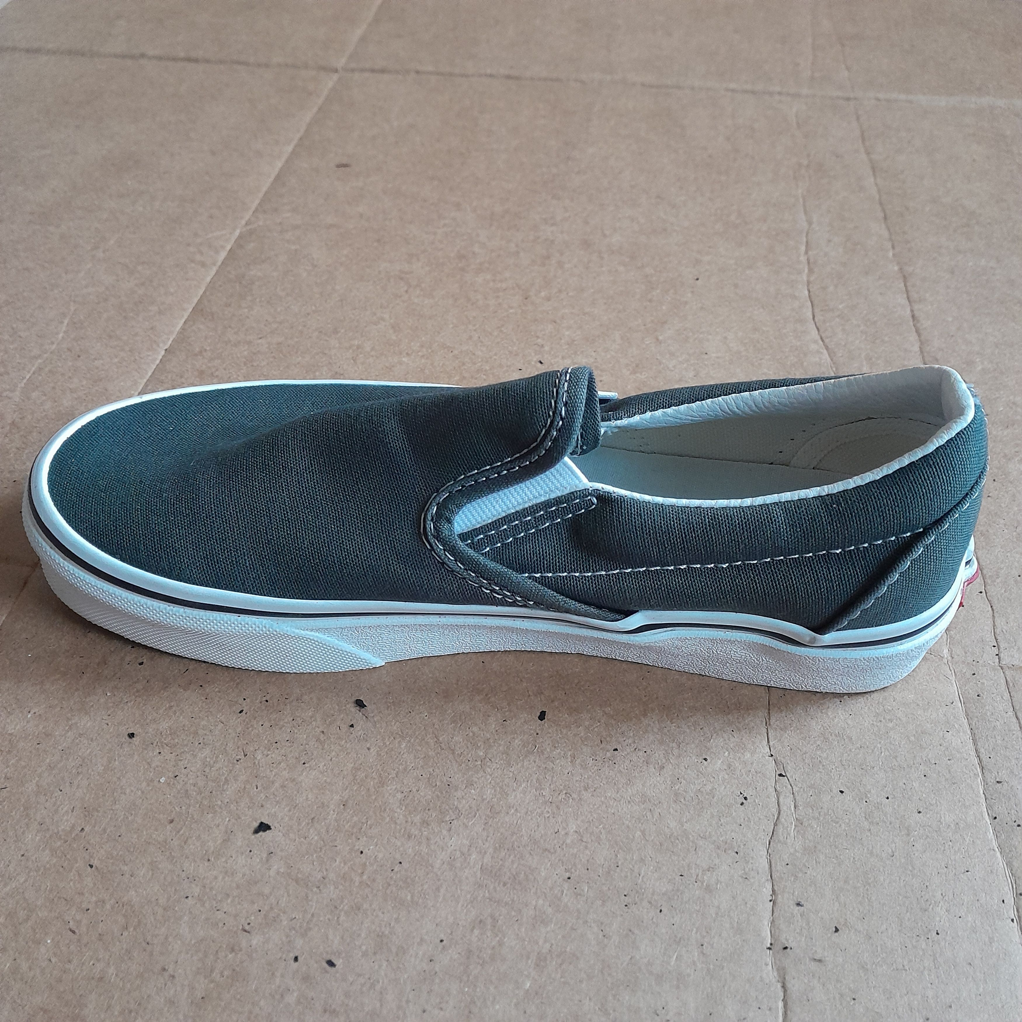 Vans Vans Classic Women’s Gray Slip-on Skateboard Sneakers Size US 6 / IT 36 - 4 Thumbnail