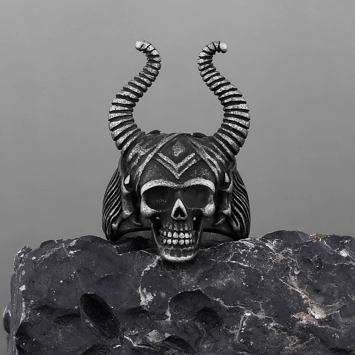 Vintage Demon Skull Ring Size 44 - 4 Thumbnail