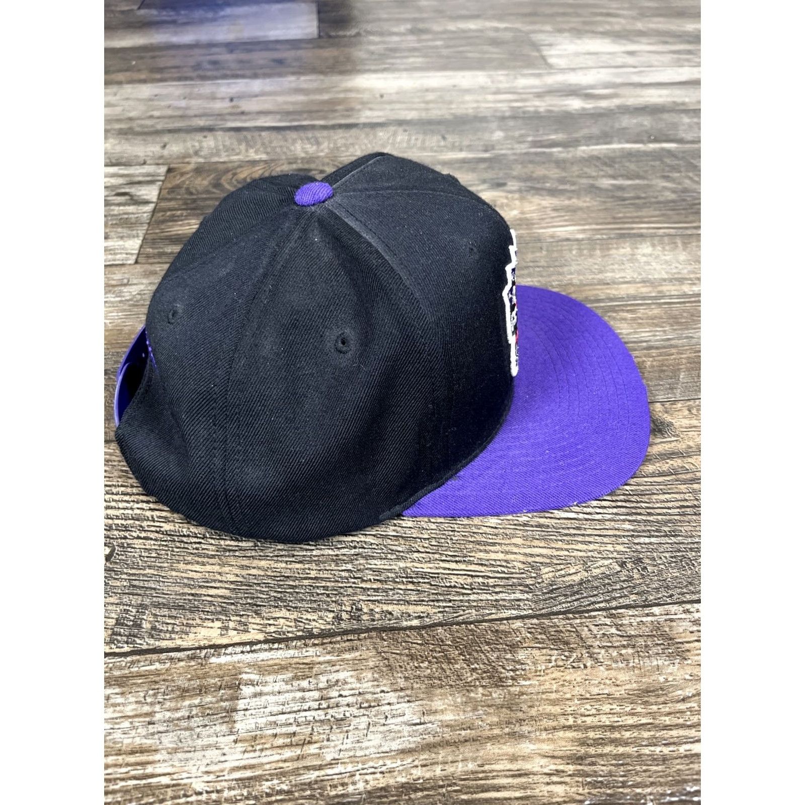 Mitchell & Ness VINTAGE Mitchell & Ness Toronto Raptors SnapBack Hat Cap Wool NBA Hardwood Classics Black Purple One Size Men Adjustable Canvas Cotton Size ONE SIZE - 4 Thumbnail