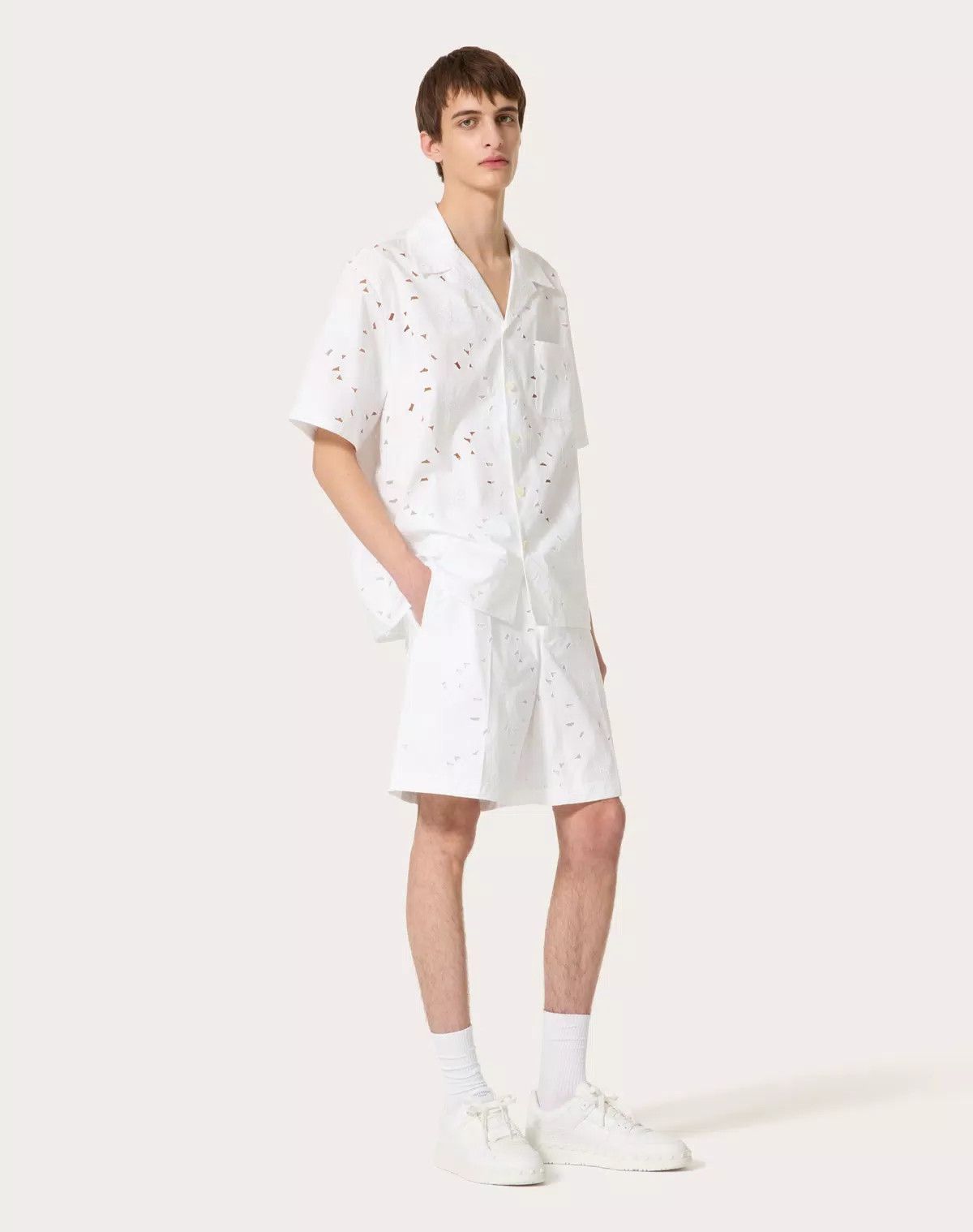Valentino oc11z0725 San Gallo Cotton Bermuda Shorts in White Size US 36 / EU 52 - 3 Thumbnail