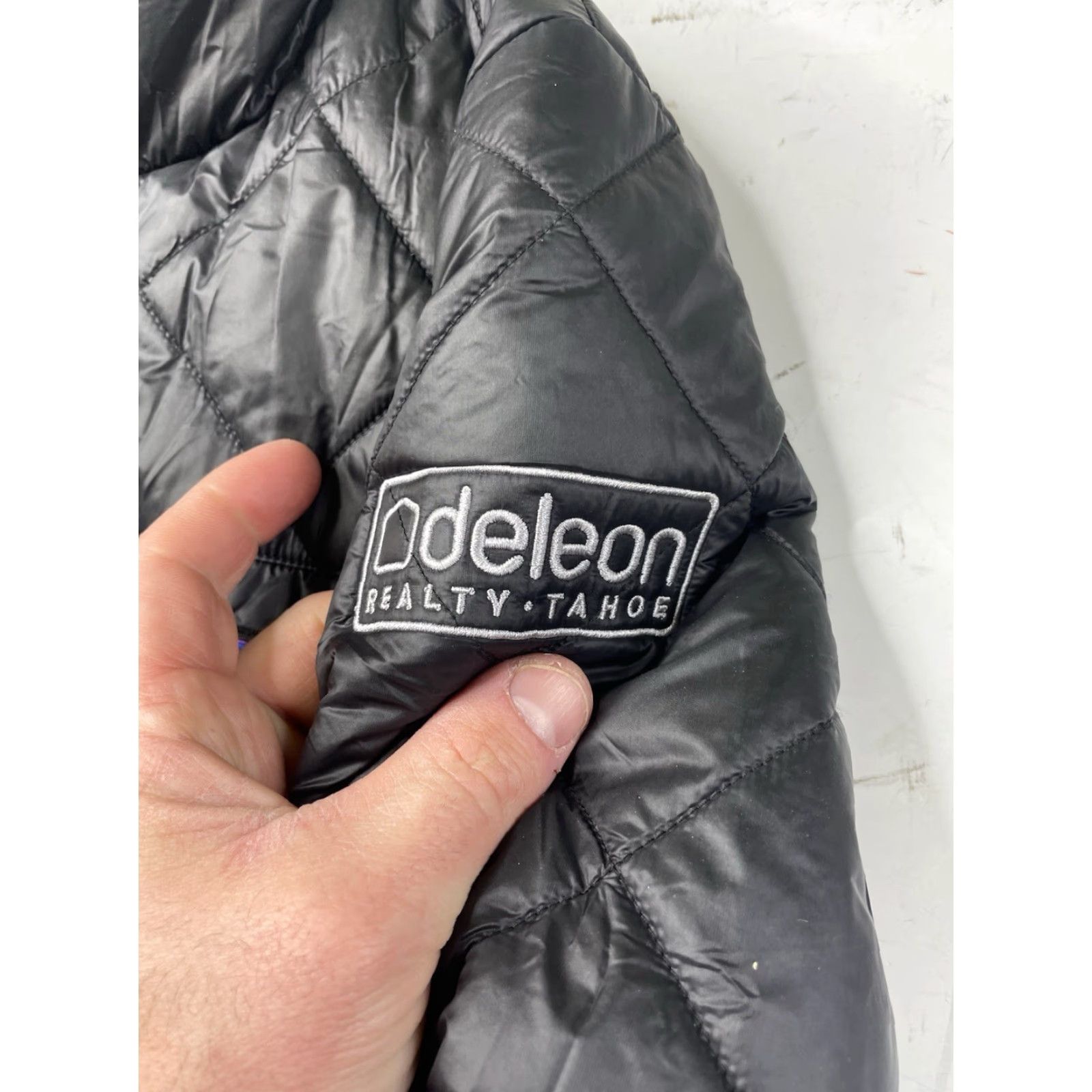 Patagonia Patagonia Puffer Jacket Womens Medium Black Quilted Insulated Coat Long Sleeve Mid-Length Zip Size M / US 6-8 / IT 42-44 - 3 Thumbnail