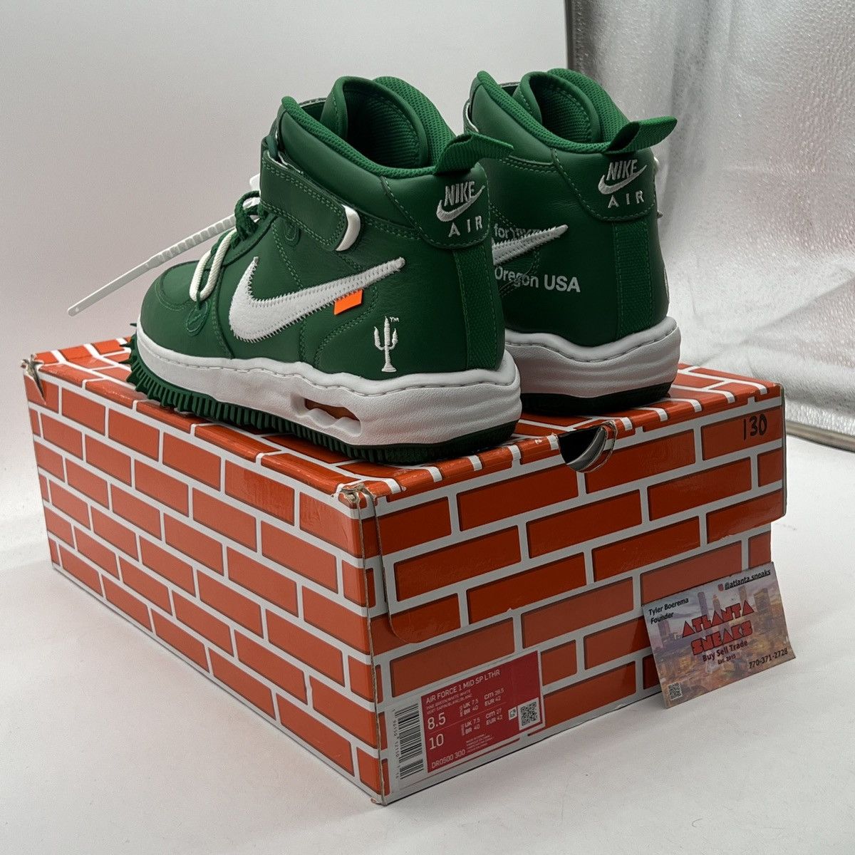 Off-White x air Jordan 1 mid pine green