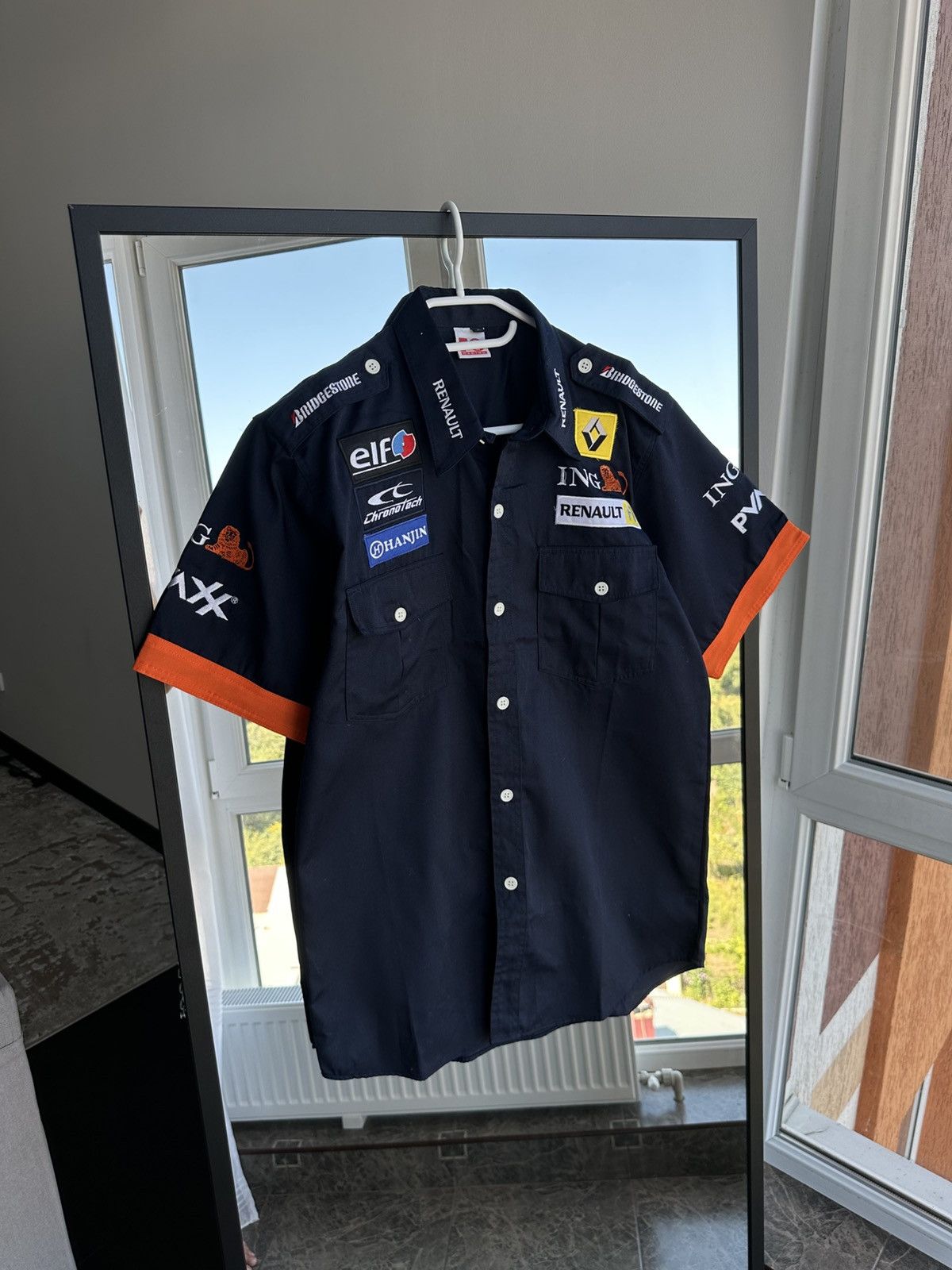 Formula 1 Vintage Renault Formula 1 Racing Team Short Sleeve Shirt Size US M / EU 48-50 / 2 - 1 Thumbnail