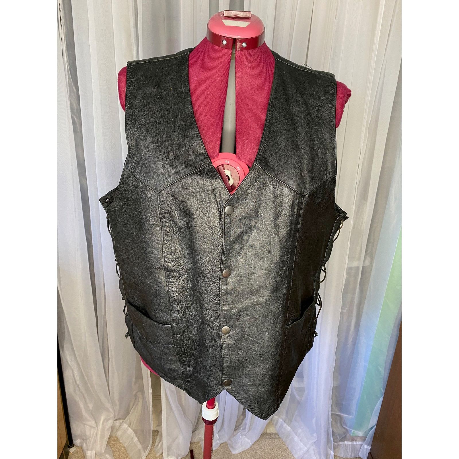 Genuine Leather Mens leather vest motorcycle lace up sides snap front Size US XXL / EU 58 / 5 - 1 Thumbnail