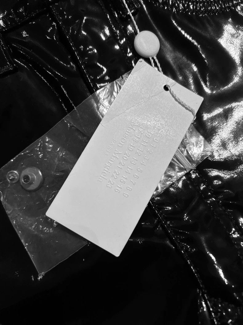 Maison Margiela Maison Margiela Show patent leather shiny trousers Size US 36 / EU 52 - 2 Thumbnail