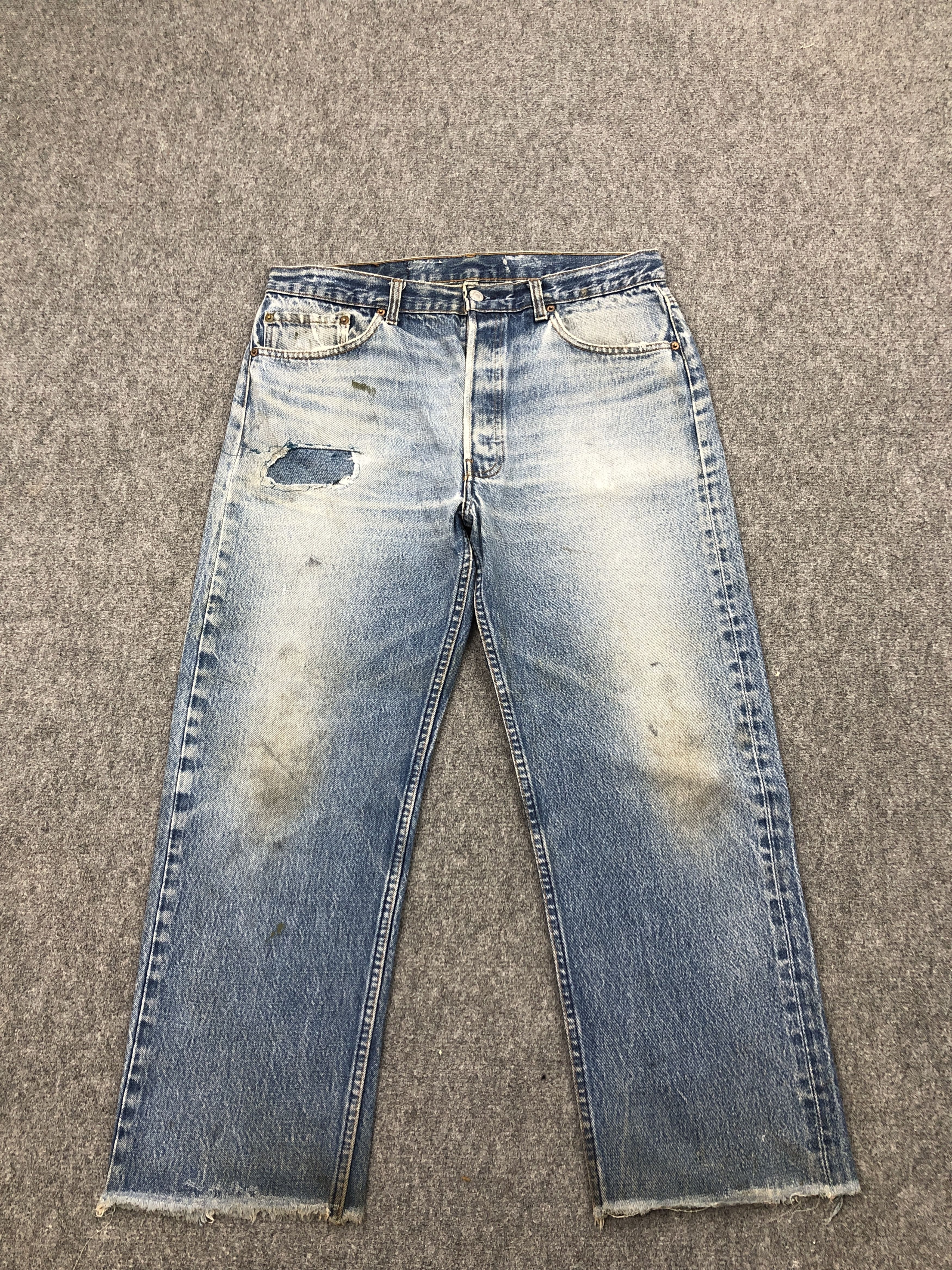 Levi's × Vintage Vintage 90s Levis 501 Distressed Faded Blue Jeans Size US 33 - 1 Thumbnail