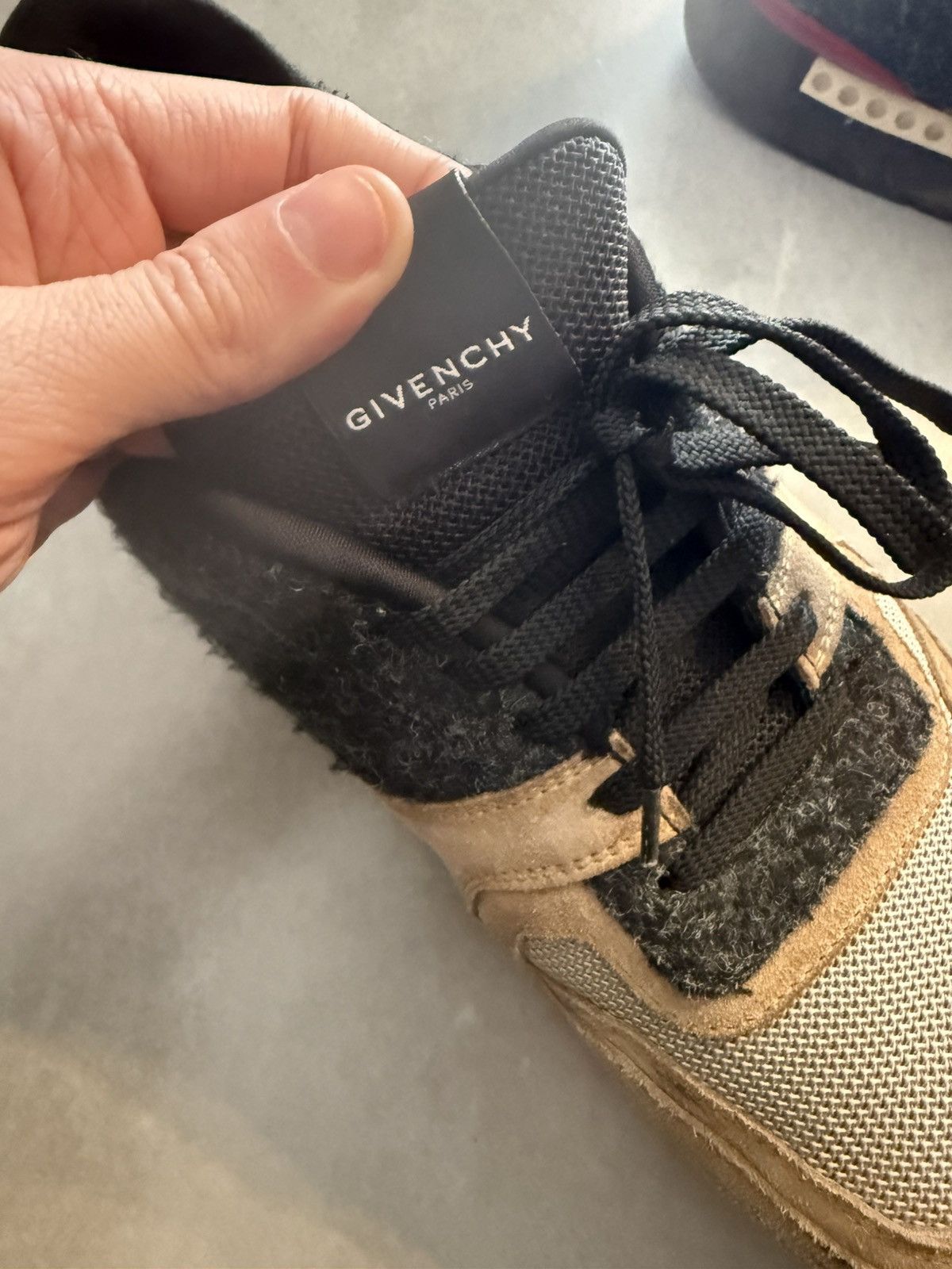 Givenchy Givenchy beige/ black sneakers Size US 11 / EU 44 - 4 Thumbnail