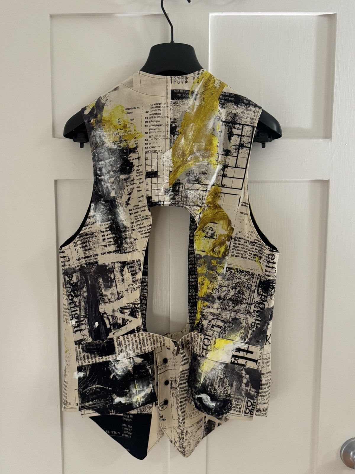 Yohji Yamamoto Yohji Yamamoto Pour Homme SS22 Newspaper-Print Vest Size 46R - 4 Thumbnail