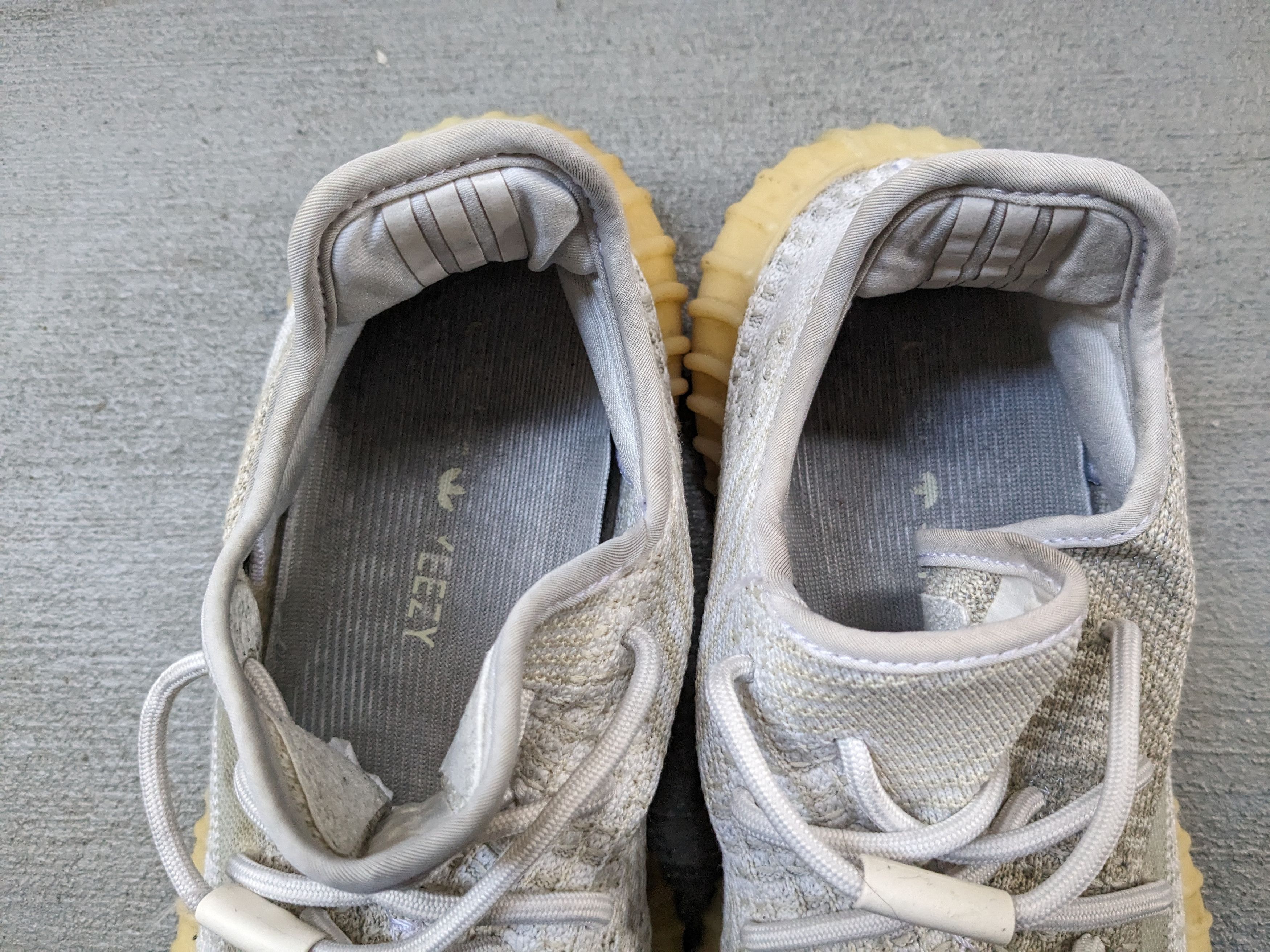 Adidas × Kanye West adidas Yeezy Boost 350 V2 Natural 9.5 FZ5246 Gray Kanye West Size US 9.5 / EU 42-43 - 3 Thumbnail