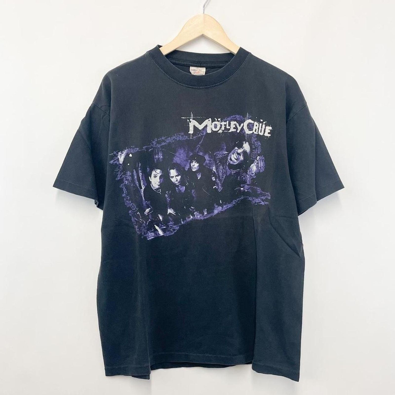 Motley crue 1990s graphic band
