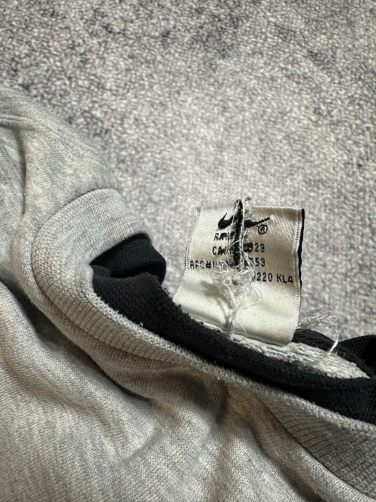 Nike Y2K Vintage Custom Nike Big Logo Sweatshirt Streetwear USA M Size US M / EU 48-50 / 2 - 6 Thumbnail