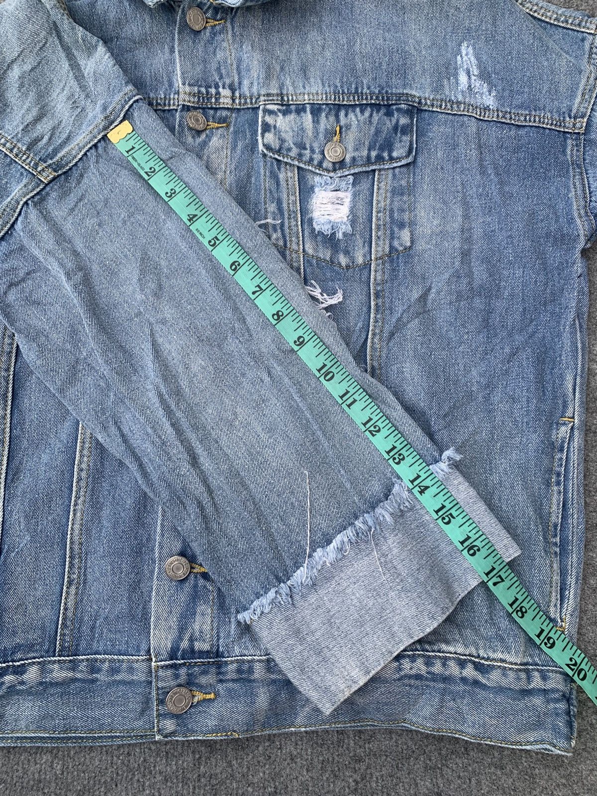 Japanese Brand Distressed One way jacket jeans. Size US M / EU 48-50 / 2 - 4 Thumbnail