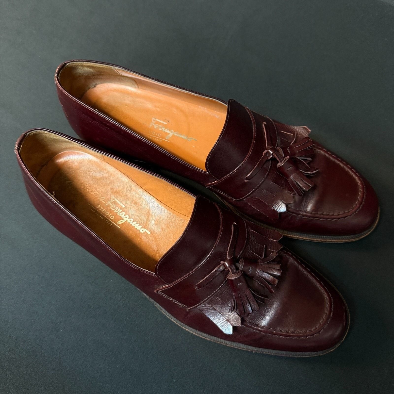 Salvatore Ferragamo Men's Salvatore Ferragamo burgundy Tasseled Loafers Size 9.5 Size US 9.5 / EU 42-43 - 6 Thumbnail