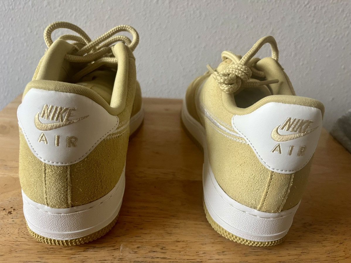 Nike Nike Air Force 1'07 LV8 Men's Size 10 Men’s- 11.5 Women’s Size US 10 / EU 43 - 4 Thumbnail