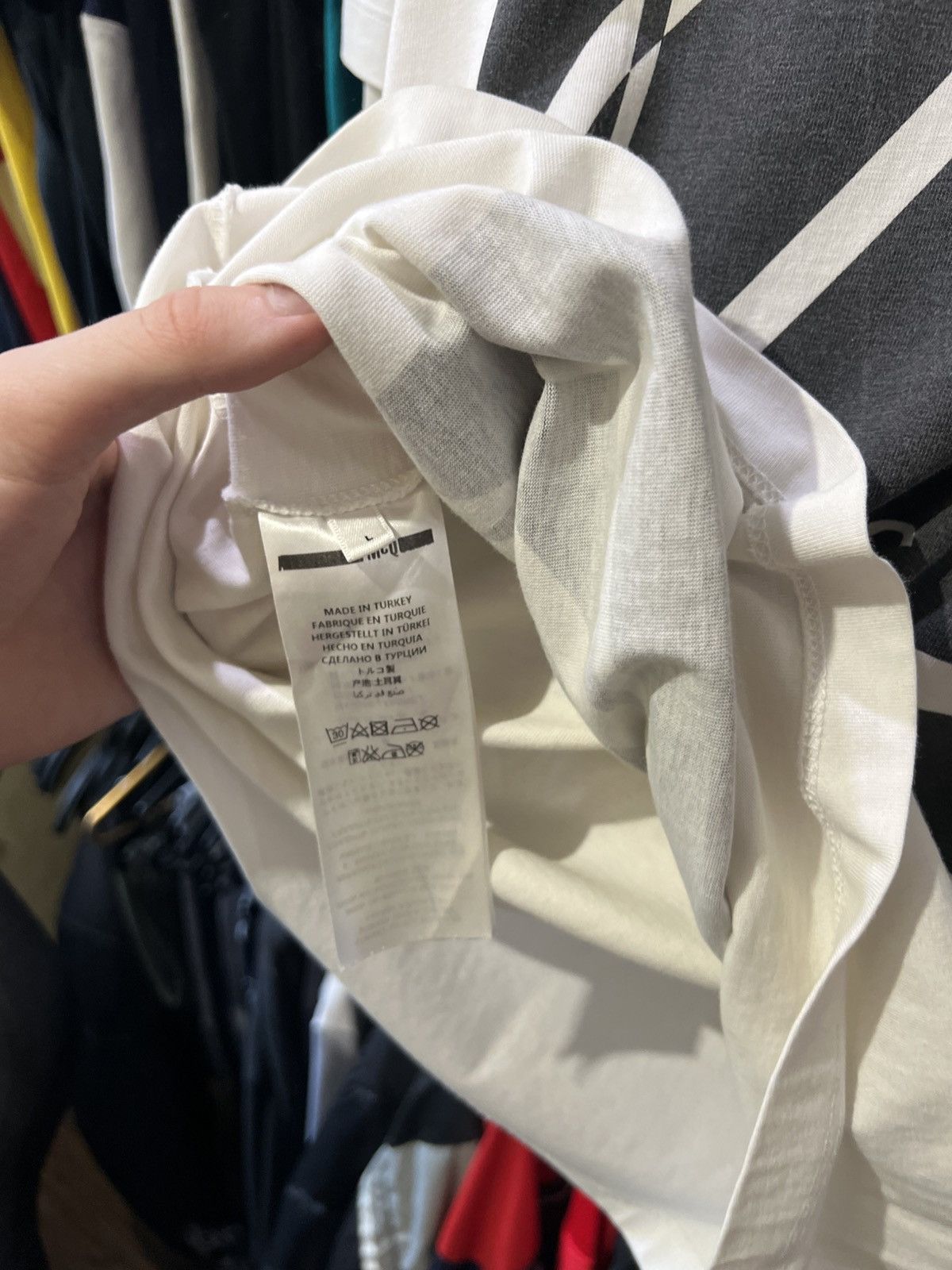 Alexander McQueen VINTAGE ALEXANDER MCQUEEN MCQ WHITE BIG BOX LOGO T SHIRT Size US L / EU 52-54 / 3 - 6 Thumbnail