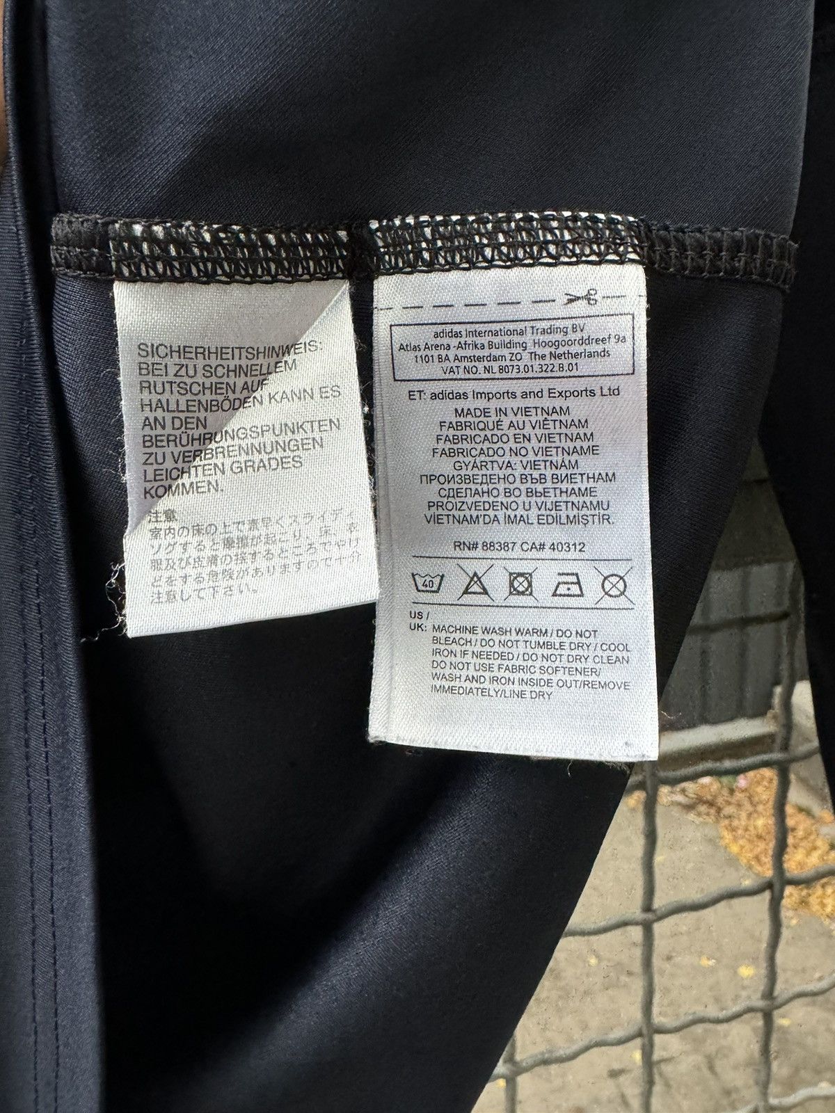 Adidas Manchester United De Gea 2017 UEFA Winners Goalkeeper jersey Size US XXS / EU 40 - 12 Thumbnail
