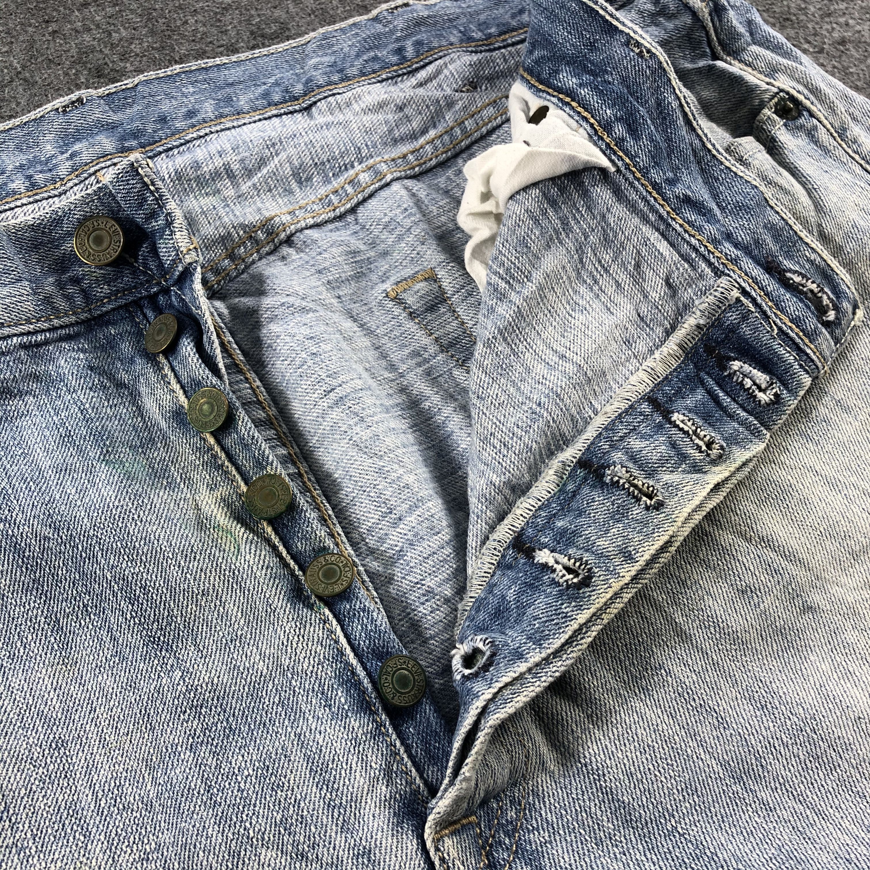 Levi's Vintage Blue Wash Levis 501 Jeans-J2494 Size US 41 - 13 Thumbnail