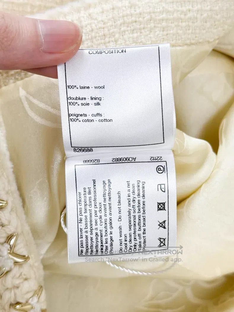 Chanel Chanel Beige gold buckle white moonlight rolled edge two p Size XXS / US 00 / IT 34 - 7 Thumbnail