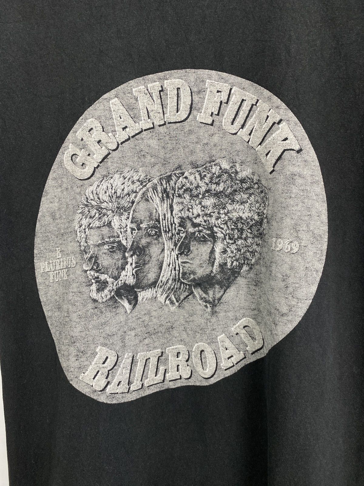 Band Tees 🇺🇸 Vintage 90s Grand Funk Railroad The American Hard Rock Tee Size US L / EU 52-54 / 3 - 4 Thumbnail