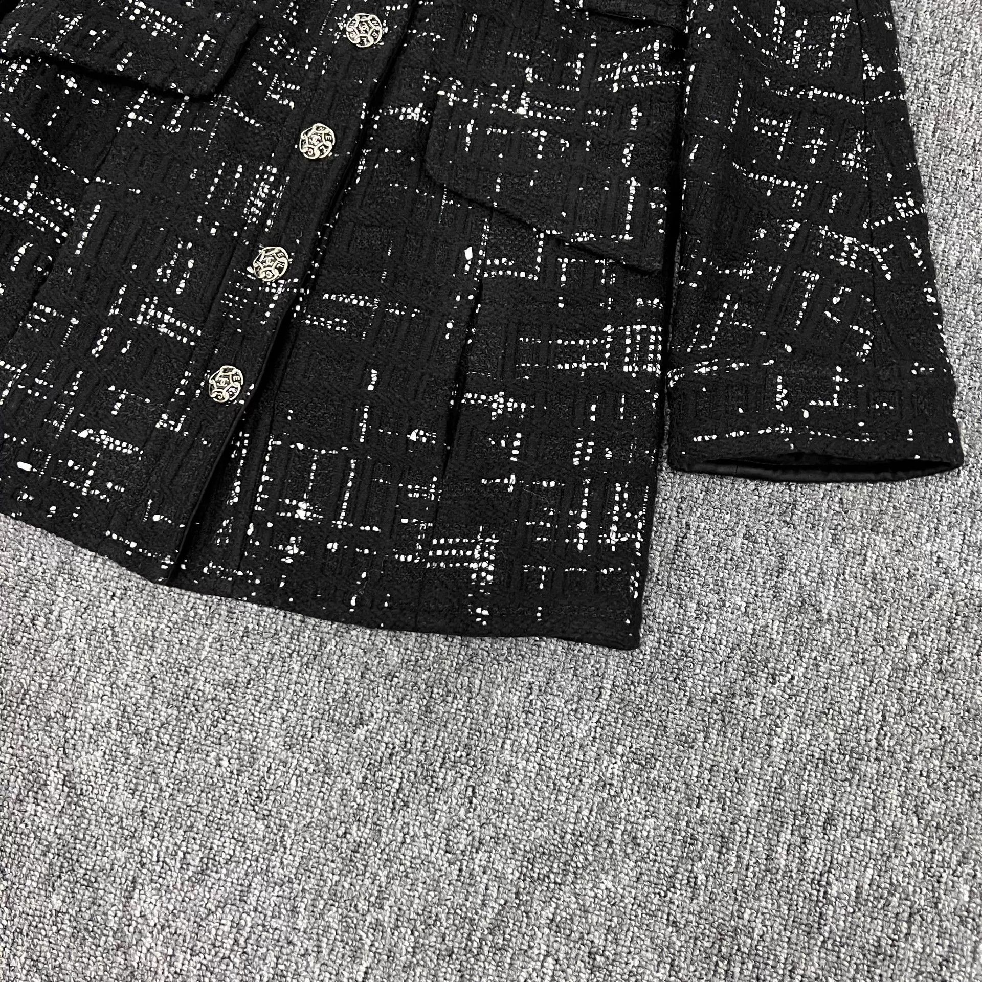 Chanel Chanel Black & White Pave Meteor Tweed Jacket 36 Size XS / US 0-2 / IT 36-38 - 5 Thumbnail
