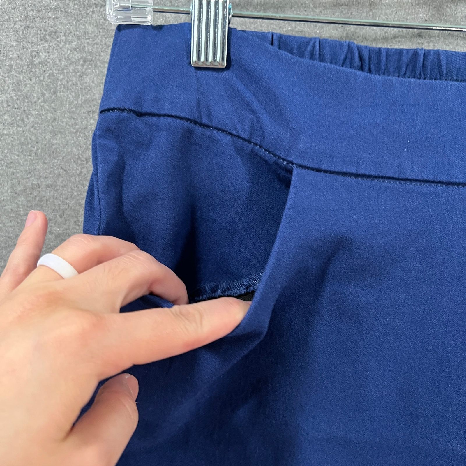 Other Isaac Mizrahi Live! Stretch Crop Wide Leg with Butto Size 34" / US 12 / IT 48 - 8 Thumbnail
