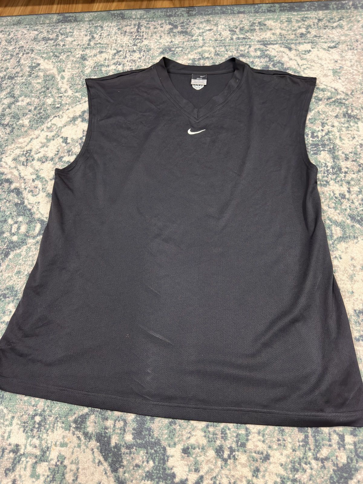 Nike Nike Swoosh Centre V Neck Sleeveless Jersey Size US XL / EU 56 / 4 - 4 Thumbnail