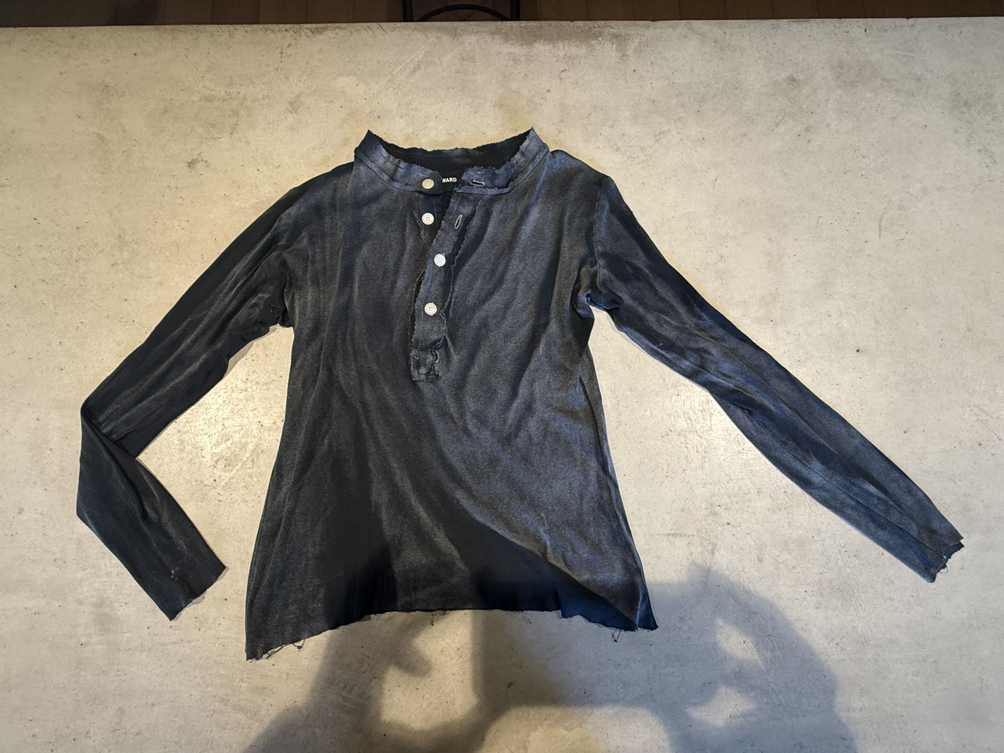 Edward Cuming Edward Cuming Black Raw Stack Henley Size US XL / EU 56 / 4 - 3 Thumbnail