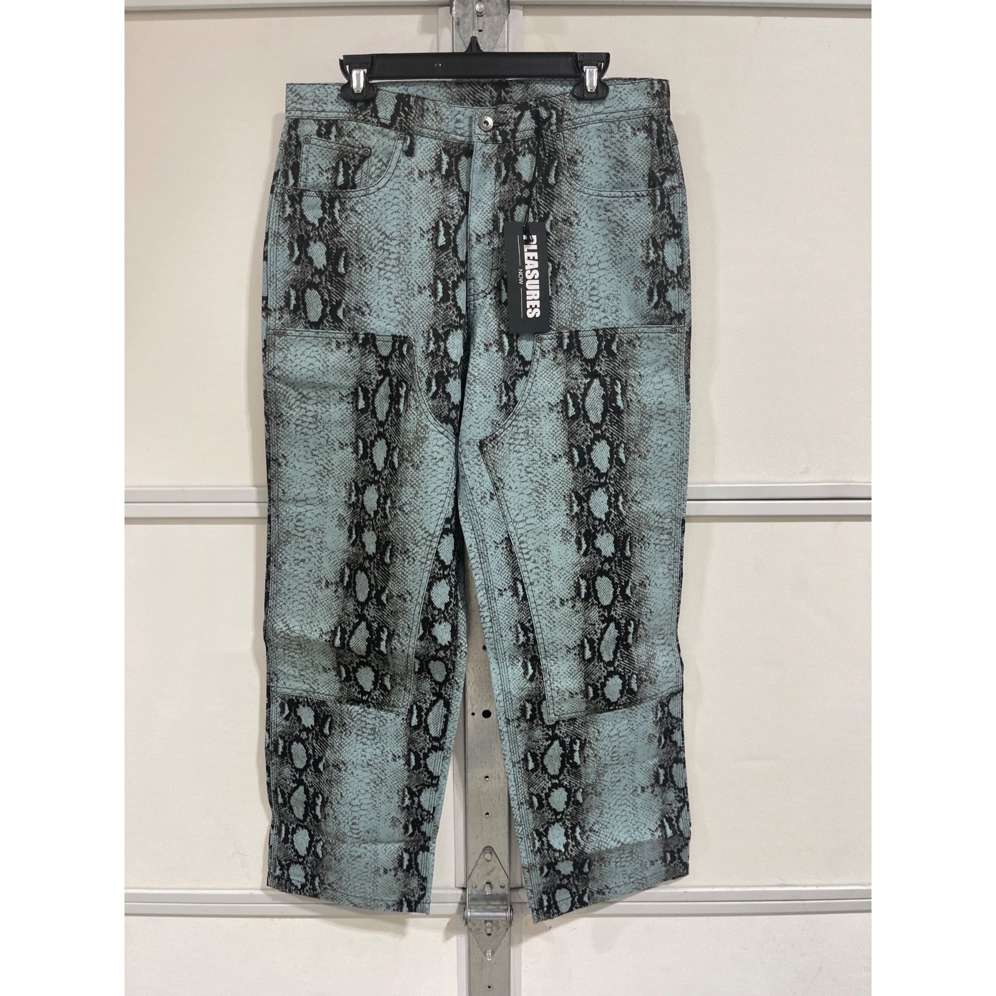 Pleasures NWT PLEASURES ZION SNAKE DOUBLE KNEE WORK CARPENTER PANTS 34 Size US 34 / EU 50 - 4 Thumbnail