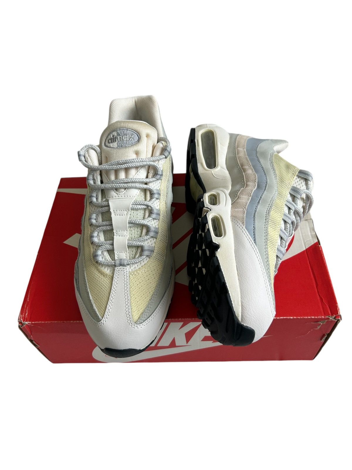 Nike Nike Air Max 95 UK 9 Size US 9 / EU 42 - 2 Thumbnail