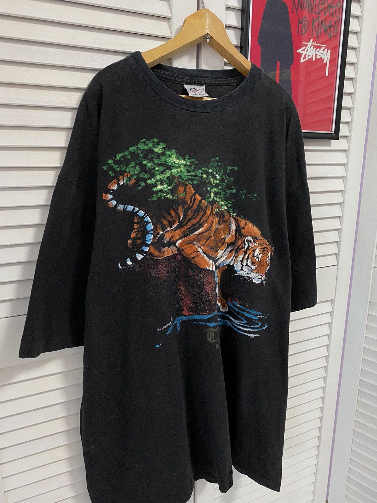 Vintage Vintage T-Shirt Harlequin Tiger Burning Bright 90s Graphic Size US XL / EU 56 / 4 - 2 Thumbnail