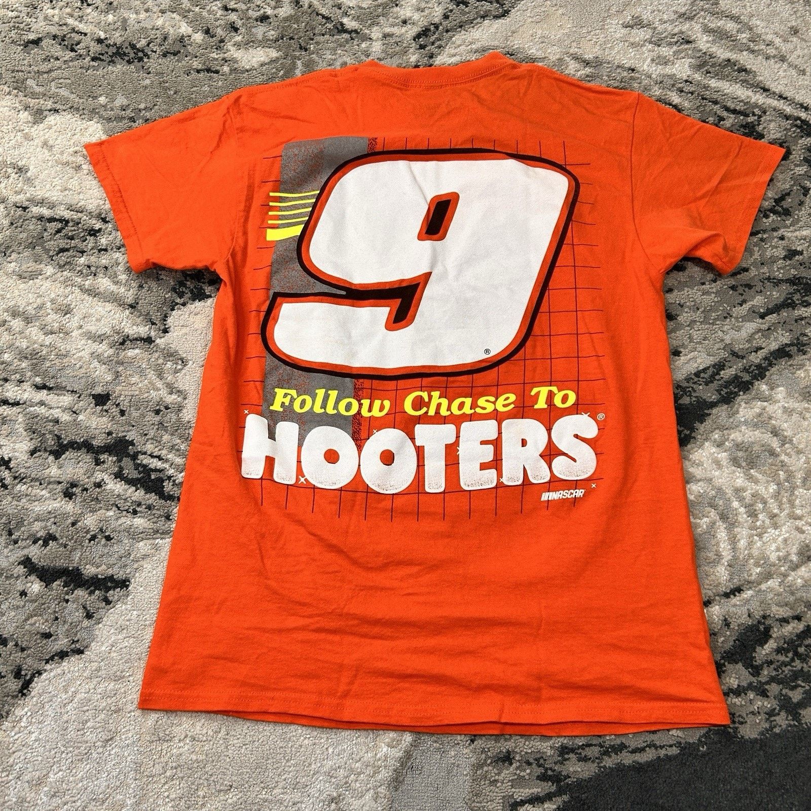 (+)PEOPLE Nascar Vintage Y2K Chase Elliott #9 Hooters Orange Medium Size US M / EU 48-50 / 2 - 4 Thumbnail