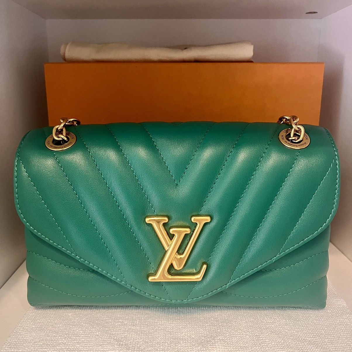 Louis Vuitton Authentic LOUIS VUITTON New Wave leather handbag Size ONE SIZE - 14 Thumbnail