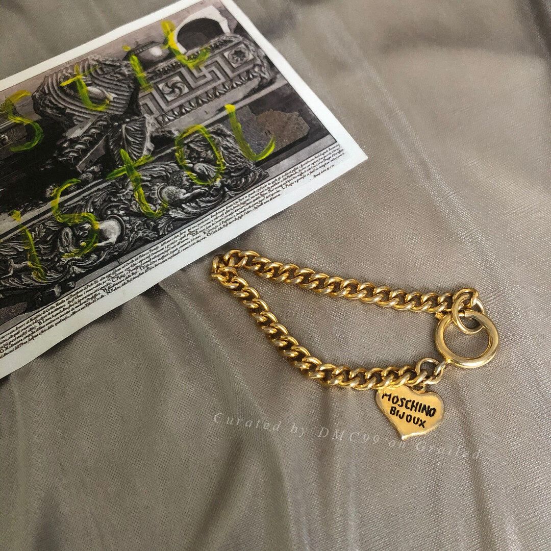 Moschino Moschino Vintage Gold-Heart Bracelet Size ONE SIZE - 1 Thumbnail