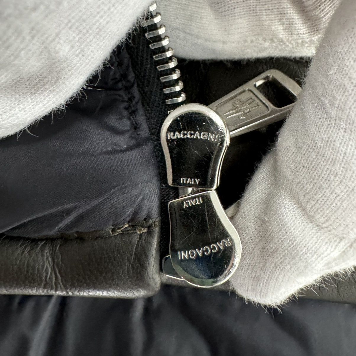 Moncler Grenelle Dark Olive Puffer Down Leather Jacket w/ Quilting 2 Size US M / EU 48-50 / 2 - 9 Thumbnail