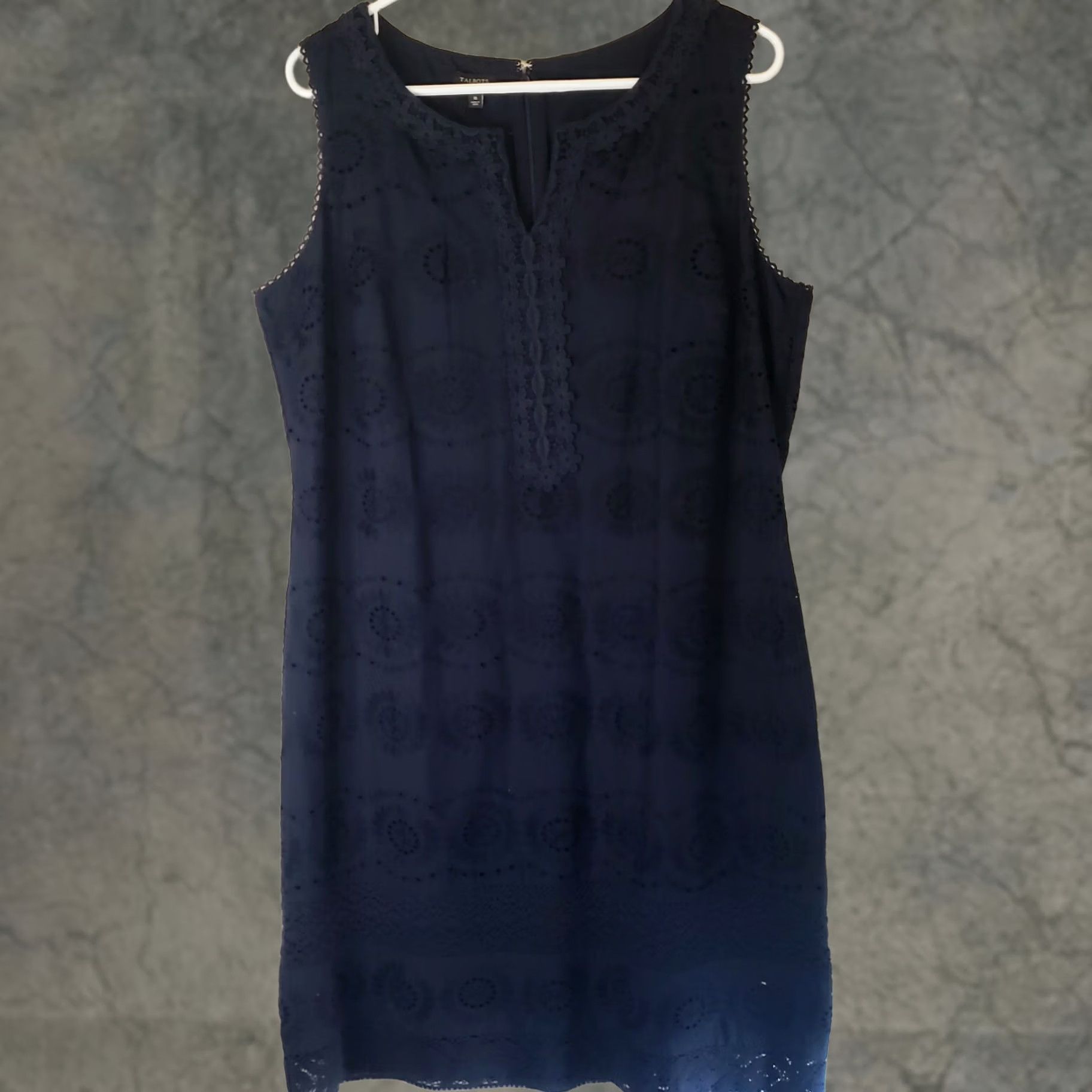 Talbots Talbot's Black Lacy Emdroidered Sleeveless A-line Dress Slip Lined 16 Ladies Size XXL / US 16-18 / IT 52-54 - 1 Thumbnail
