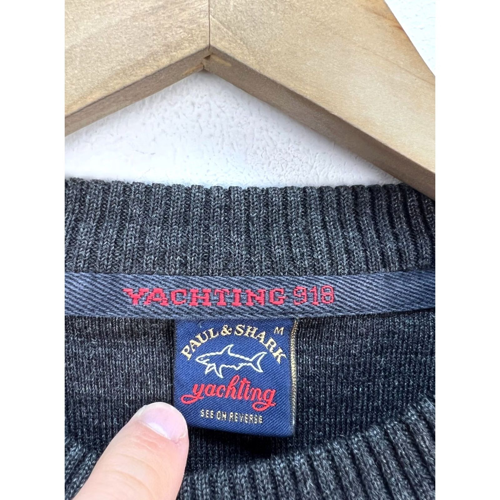 Paul & Shark VINTAGE Paul & Shark Sweater Pullover Crew Neck Mens Size M Gray Wool Knit Logo Pullover Chest 20.5" Armpit 24.5" Length 25" Sleeve 22.5" Size US M / EU 48-50 / 2 - 3 Thumbnail