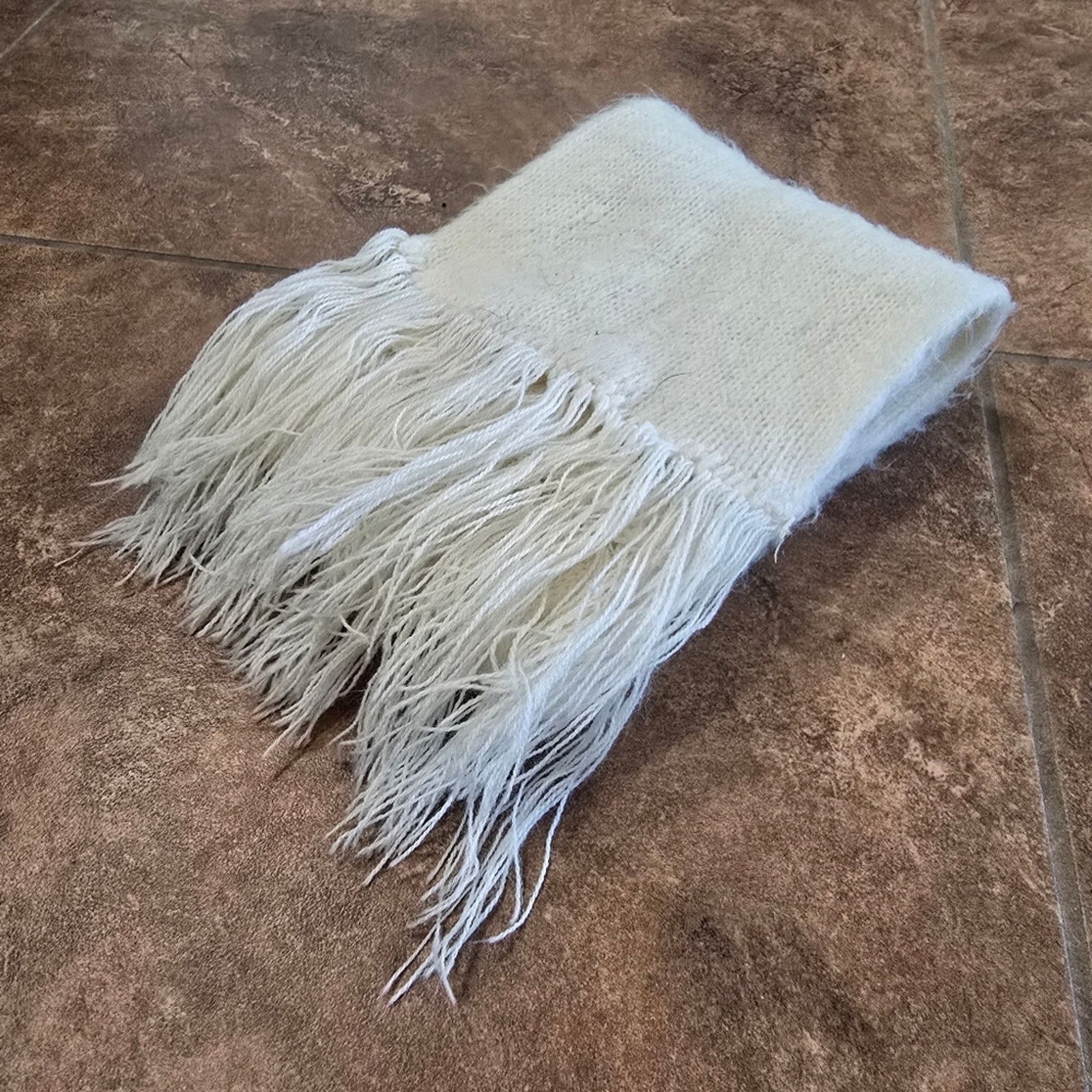 Other Cream Solid Fringed Winter Scarf Size ONE SIZE - 3 Thumbnail