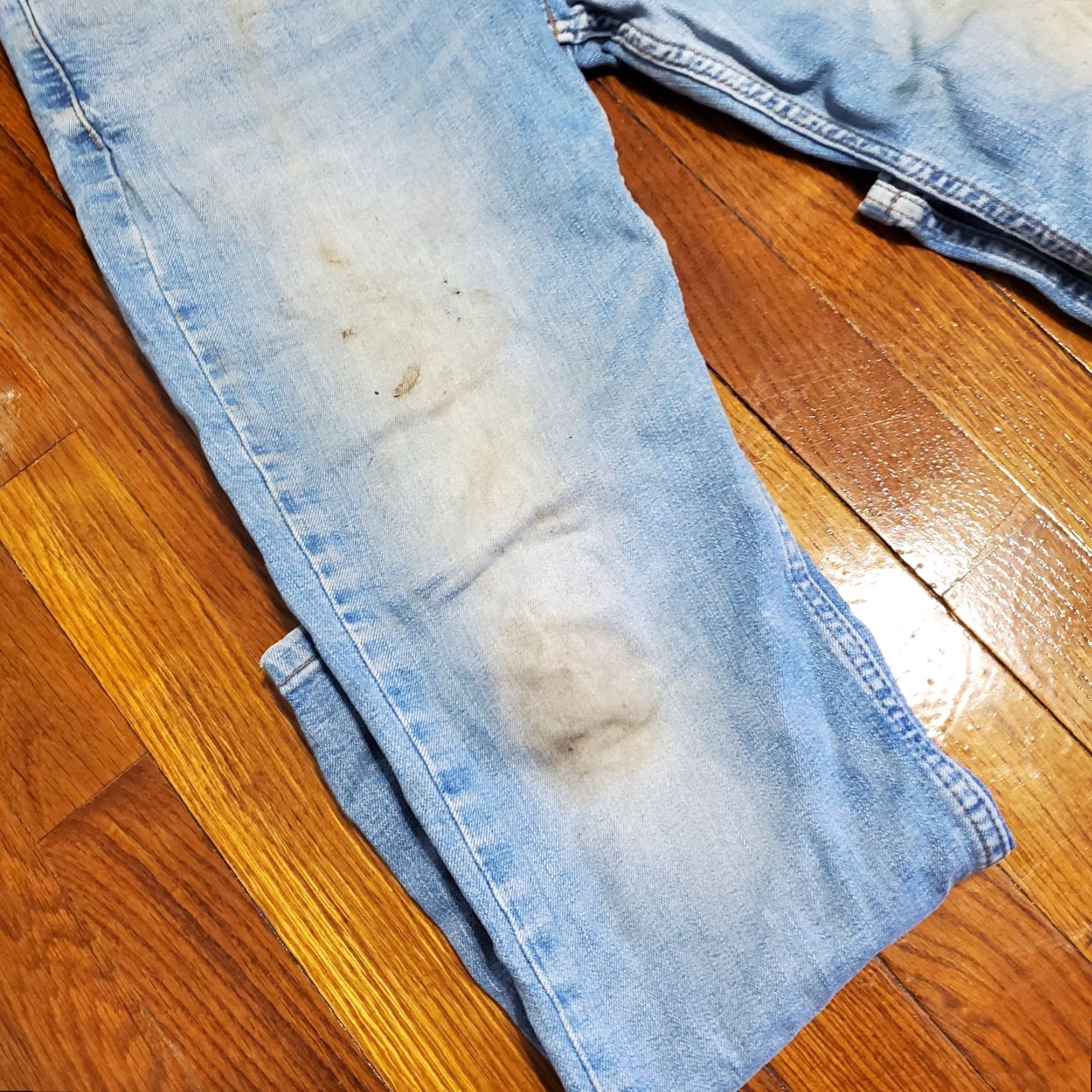 Levi's Levi's Men 514 Regular Fit Straight Stretch Jeans 30x29 Blue Denim Distressed Stain 5-Pocket Logo Button Patch Mid Rise Vintage? No (not vintage) Size US 30 / EU 46 - 5 Thumbnail