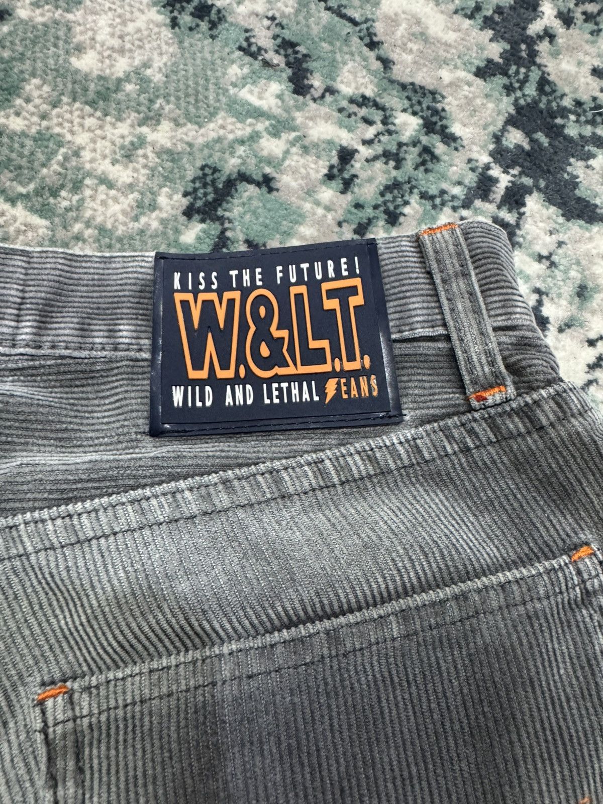 W&LT W&L.T. CORDUROY DISTRESSED PANTS JEANS Size US 31 - 3 Thumbnail