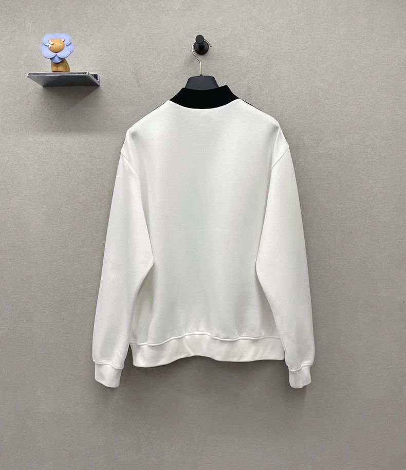 Louis Vuitton Louis Vuitton White large logo printed sweatshirt Size US M / EU 48-50 / 2 - 2 Thumbnail