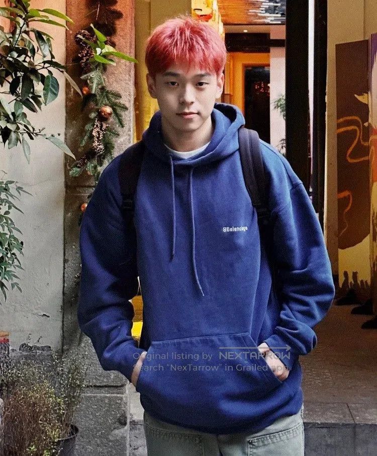 Balenciaga Balenciaga Blue Embroidered Logo Hoodie. Size US L / EU 52-54 / 3 - 4 Thumbnail