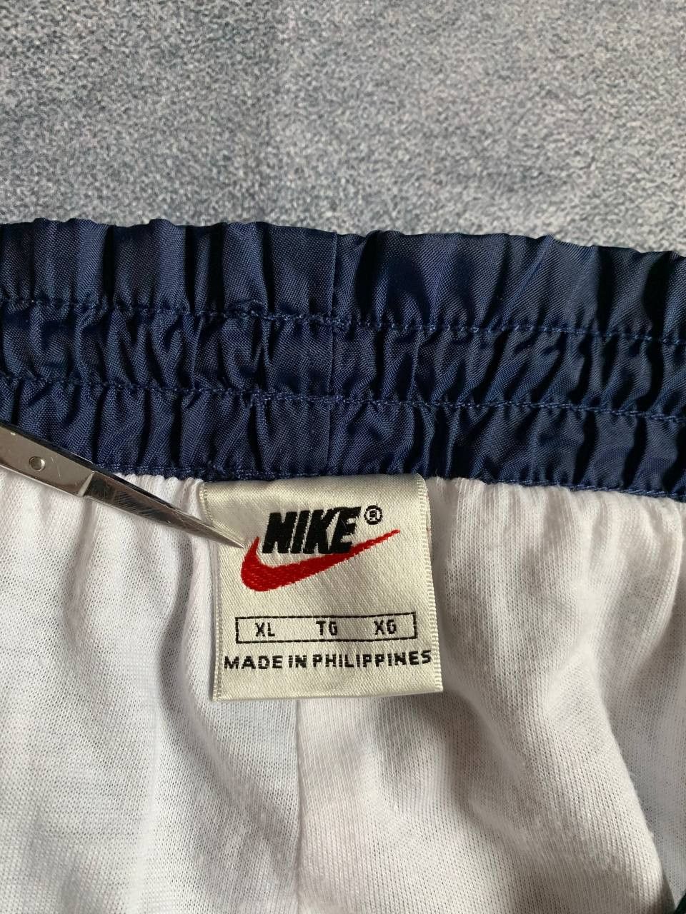 Nike Nike Vintage Track Pants Navy Nylon Wide Leg 90s Style Size US 38 / EU 54 - 13 Thumbnail