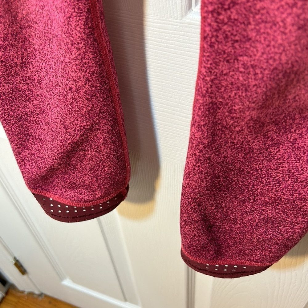 Lululemon Size 2 Lululemon pink speckled crop leggings Size 26" / US 2 / IT 38 - 3 Thumbnail