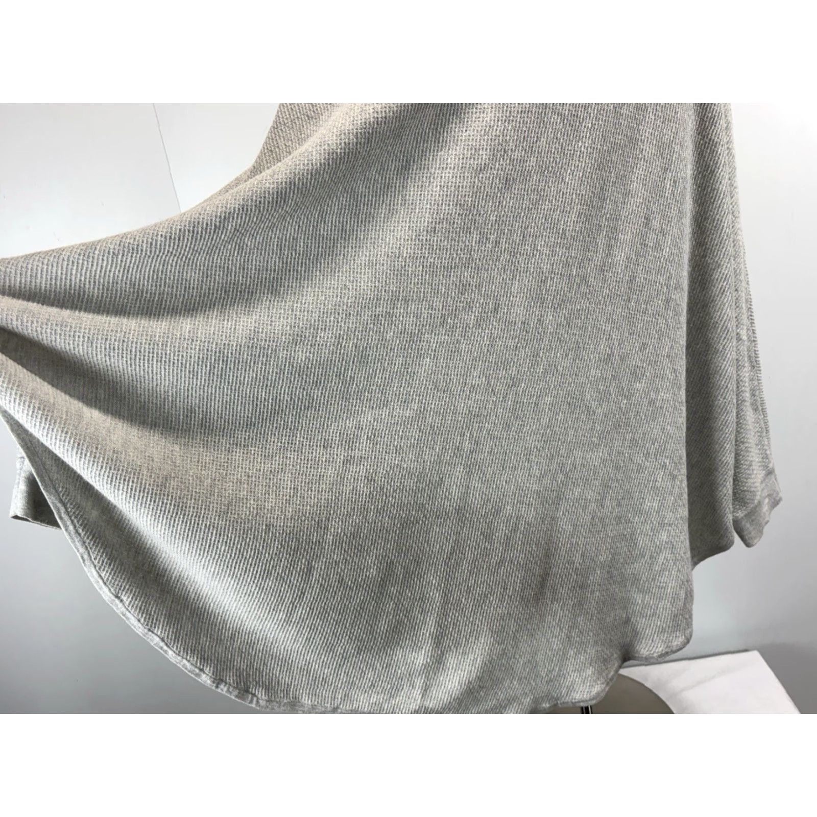 J. Jill VINTAGE? No — J. Jill Sweat? No, restructure: J. Jill Turtleneck Thermal Knit Poncho Sweater Women’s M L Grey Waffle Boho Size M / US 6-8 / IT 42-44 - 7 Thumbnail
