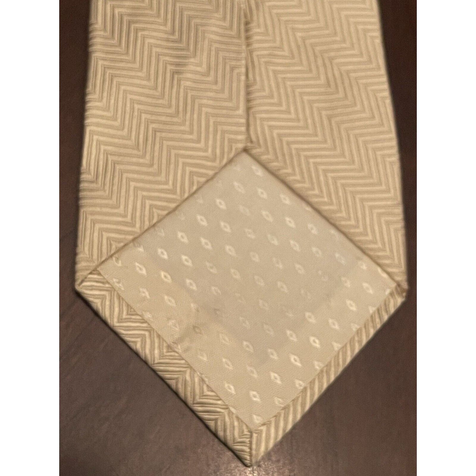 Tom James Executive Collection By Tom James Gold HandMade Silk In Usa Size ONE SIZE - 2 Thumbnail