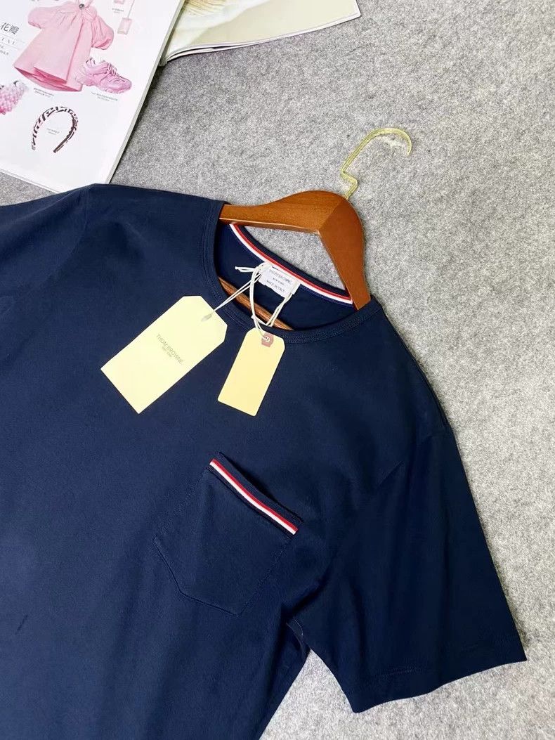 Thom Browne Thom Browne size1 Round neck short sleeve T-shirt Size US S / EU 44-46 / 1 - 3 Thumbnail