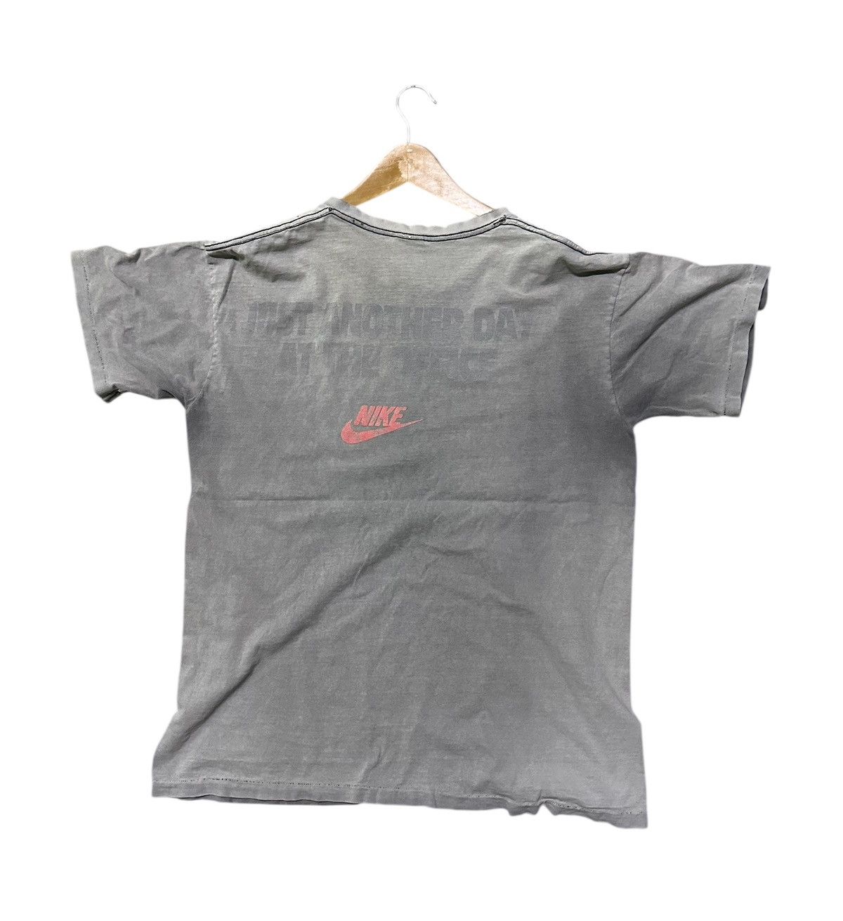 Nike Faded Vintage 1990s Nike Air Jordan “sportman of the year” Size US L / EU 52-54 / 3 - 4 Thumbnail