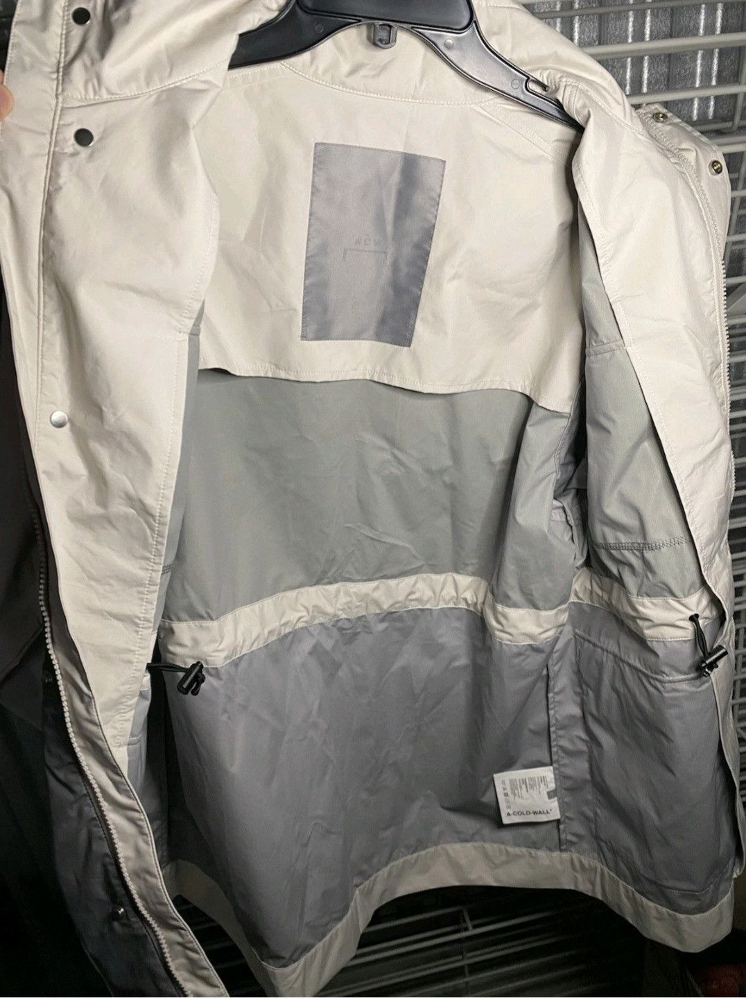 A-COLD-WALL* A-Cold-Wall Tech Shell Jacket White Olive Grey Size Large Size US L / EU 52-54 / 3 - 9 Thumbnail